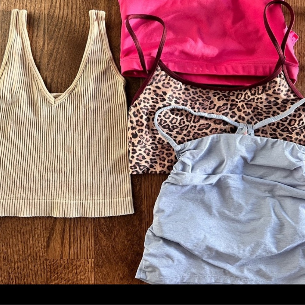 Workout top bundle (3)